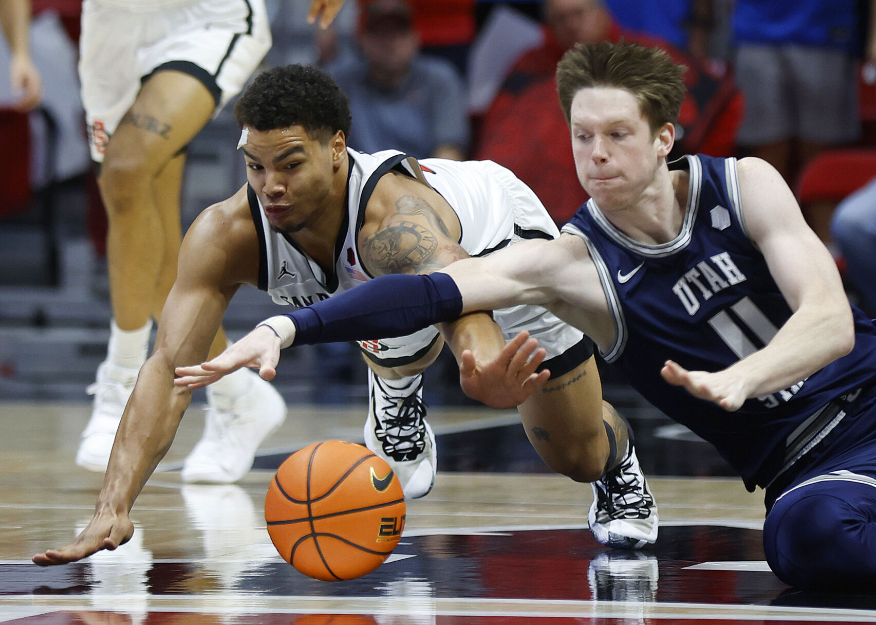 USU men’s basketball: Bad first half too much for Aggies
